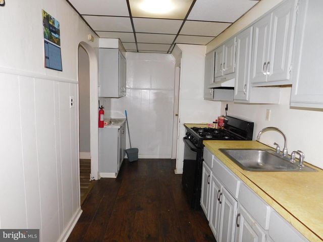 1202 MORTON AVE, Chester, PA 19013