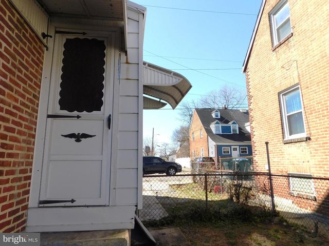 1202 MORTON AVE, Chester, PA 19013