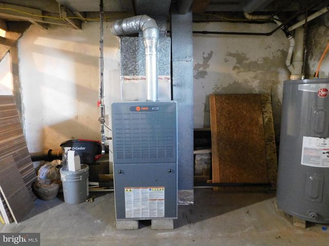 1202 MORTON AVE, Chester, PA 19013