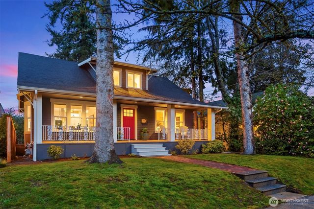 8016 17th Avenue NE, Seattle, WA 98115