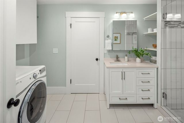 8016 17th Avenue NE, Seattle, WA 98115