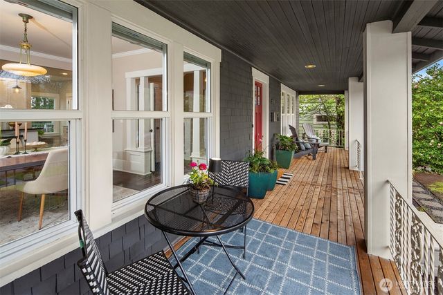 8016 17th Avenue NE, Seattle, WA 98115