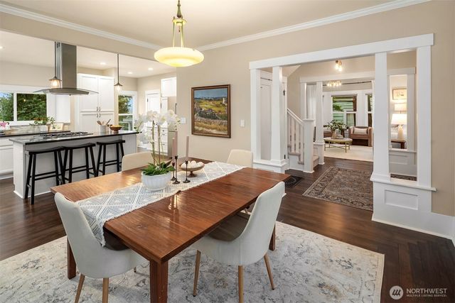 8016 17th Avenue NE, Seattle, WA 98115