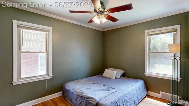 1005 Voorheis Street, Pontiac, MI 48341