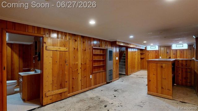 1005 Voorheis Street, Pontiac, MI 48341