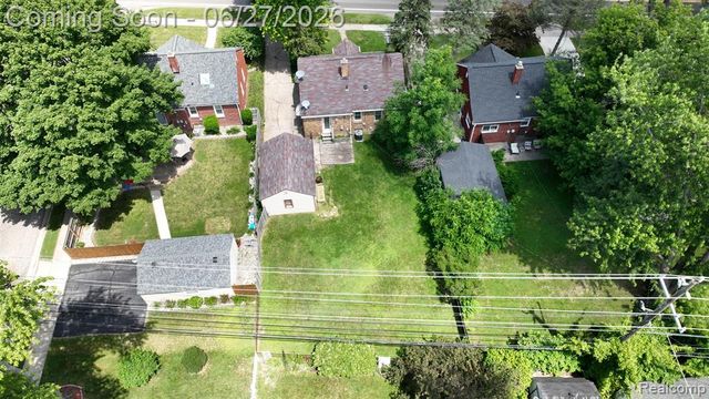 1005 Voorheis Street, Pontiac, MI 48341
