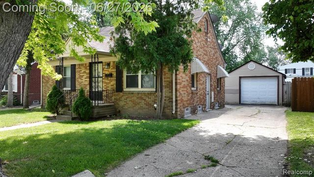 1005 Voorheis Street, Pontiac, MI 48341