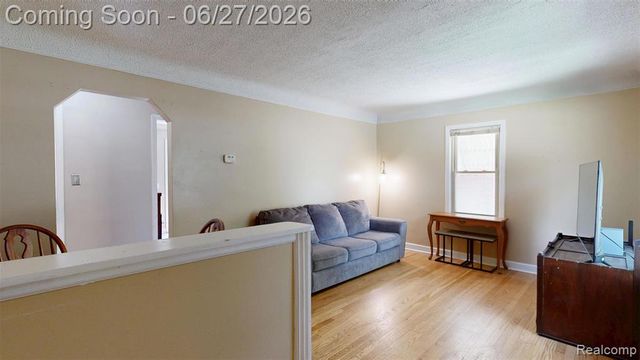 1005 Voorheis Street, Pontiac, MI 48341