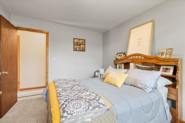 2421 Cooper AVENUE, Sheboygan, WI 53083