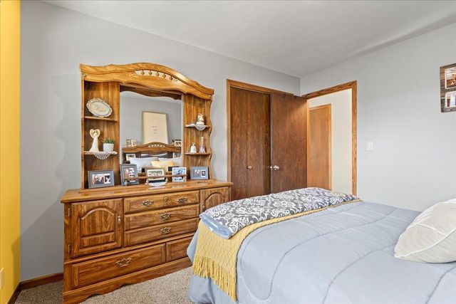 2421 Cooper AVENUE, Sheboygan, WI 53083