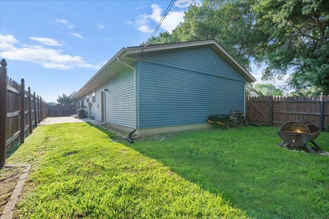 2421 Cooper AVENUE, Sheboygan, WI 53083