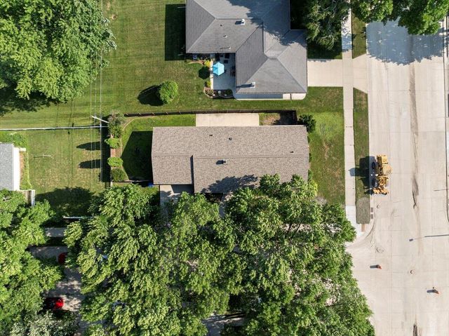 2421 Cooper AVENUE, Sheboygan, WI 53083