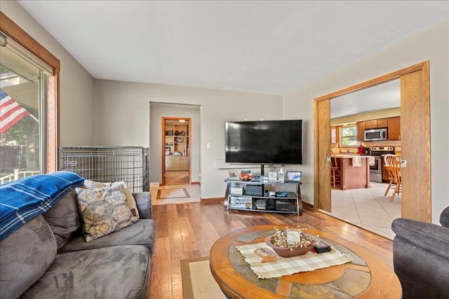 2421 Cooper AVENUE, Sheboygan, WI 53083