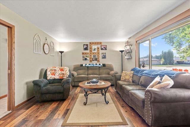 2421 Cooper AVENUE, Sheboygan, WI 53083