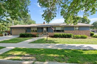 2421 Cooper AVENUE, Sheboygan, WI 53083