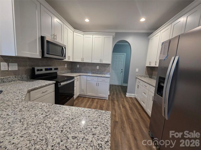 5517 Harvest Hills Road, Bessemer City, NC 28016