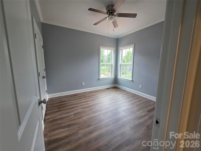 5517 Harvest Hills Road, Bessemer City, NC 28016