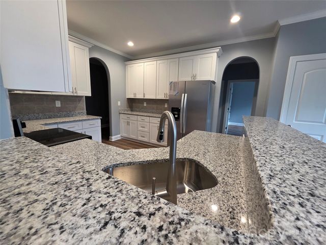 5517 Harvest Hills Road, Bessemer City, NC 28016
