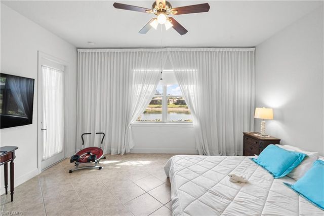 8066 Princeton DR, Naples, FL 34104