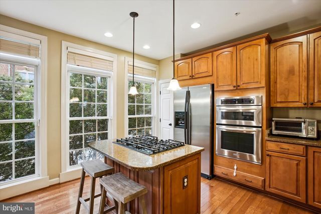 440 FERDINAND DAY DR, Alexandria, VA 22304