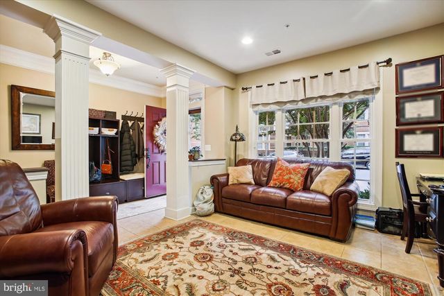 440 FERDINAND DAY DR, Alexandria, VA 22304