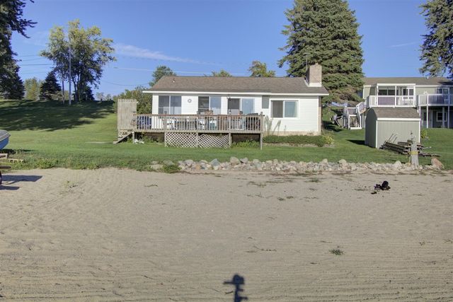 2761 N Johnson Road, Trufant, MI 49347