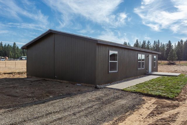 7910 E Valley Rd, Elk, WA 99009 property photo
