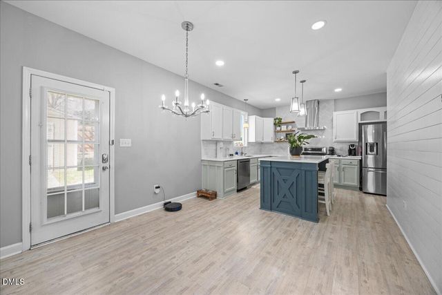 2206 King Malcolm Lane, Zebulon, NC 27597