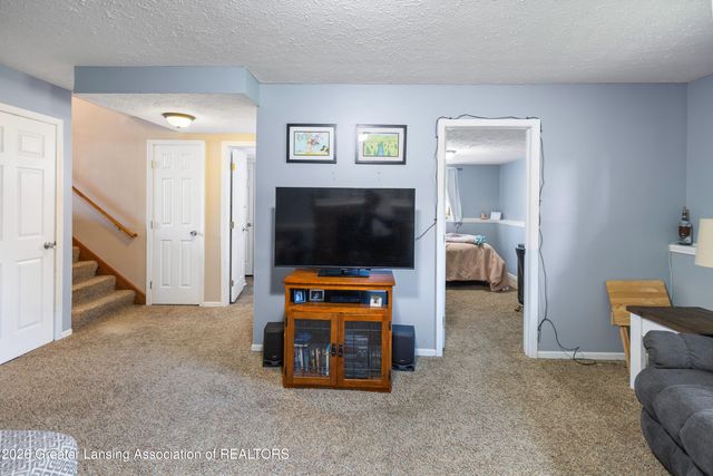 1222 W Herbison Road, Dewitt, MI 48820