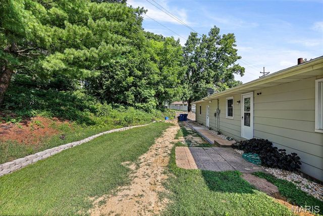 906 Hadley Street, Collinsville, IL 62234