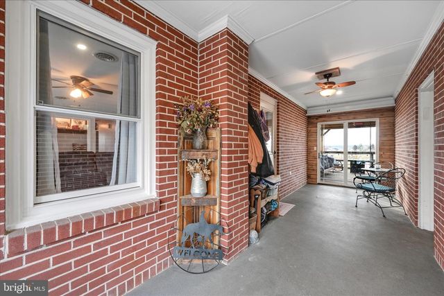 193 W MAIN ST, Fredericksburg, PA 17026