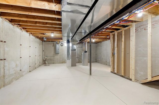 29697 Red Fox Lane, Chesterfield, MI 48047