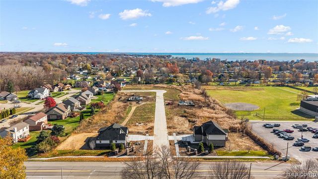 29697 Red Fox Lane, Chesterfield, MI 48047