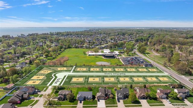 29697 Red Fox Lane, Chesterfield, MI 48047