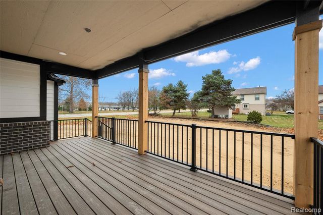 29697 Red Fox Lane, Chesterfield, MI 48047