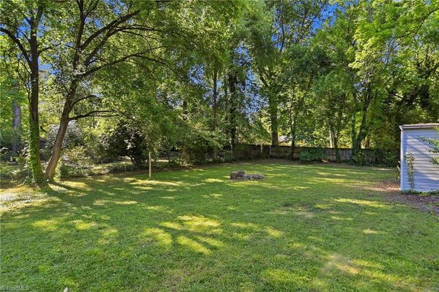 4005 Walker Avenue, Greensboro, NC 27403