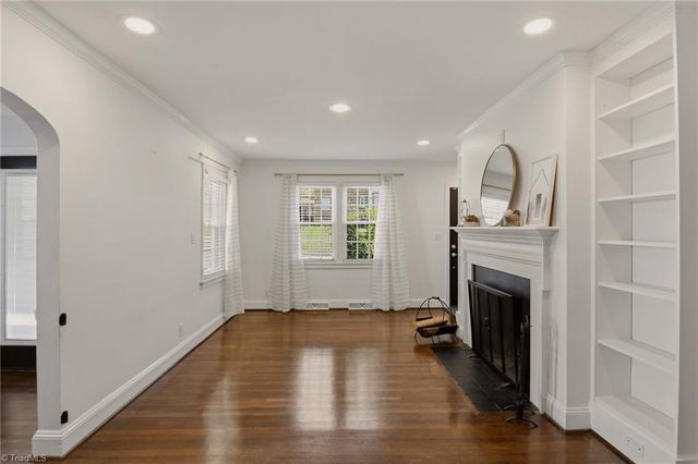 4005 Walker Avenue, Greensboro, NC 27403
