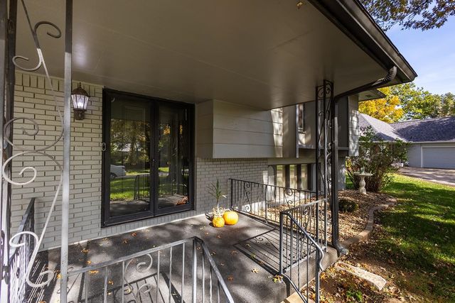 9402 W Douglas, Wichita, KS 67212