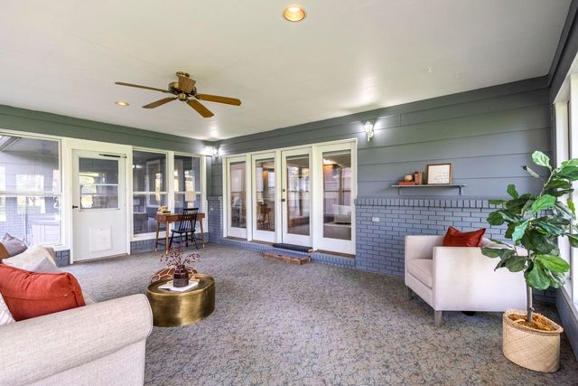 9402 W Douglas, Wichita, KS 67212