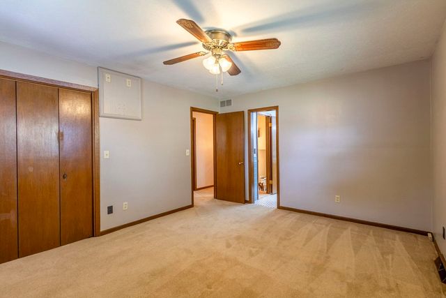 9402 W Douglas, Wichita, KS 67212