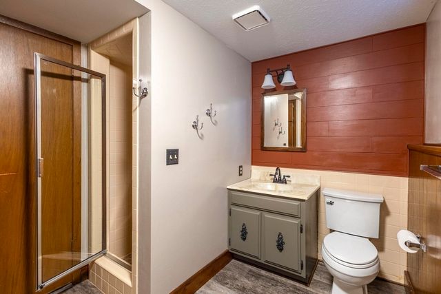 9402 W Douglas, Wichita, KS 67212