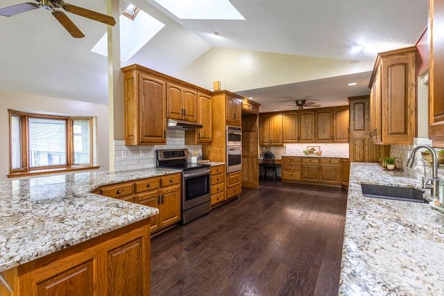 9402 W Douglas, Wichita, KS 67212