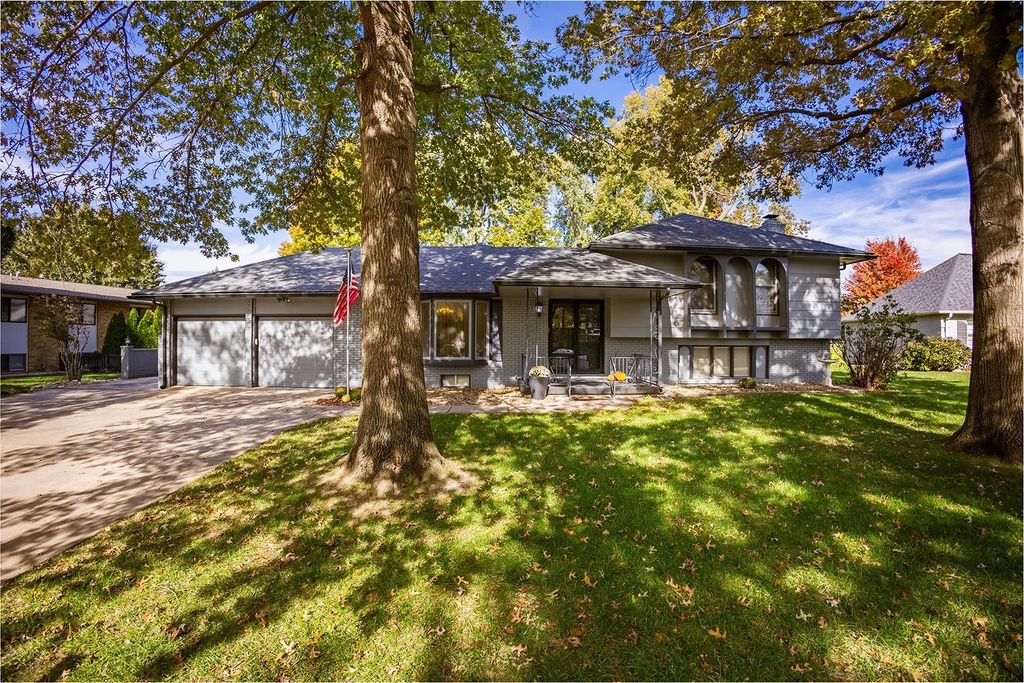 9402 W Douglas, Wichita, KS 67212