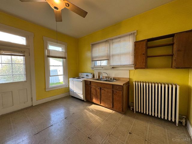 405 W Main Street, Blanchester, OH 45107