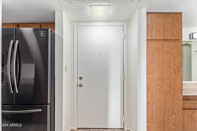 3033 E DEVONSHIRE Avenue 2036, Phoenix, AZ 85016