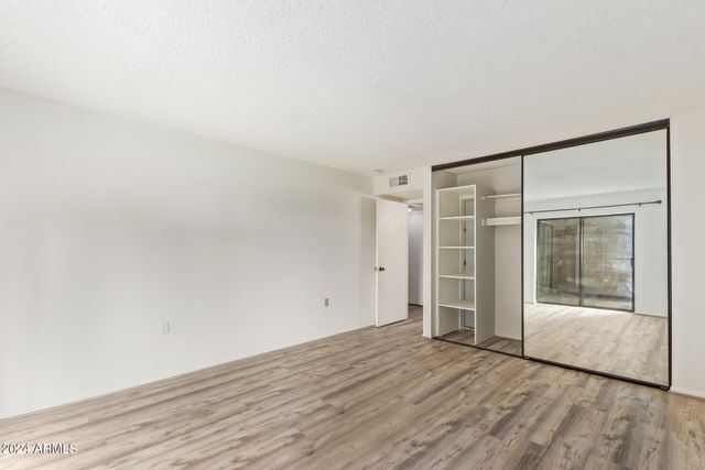 3033 E DEVONSHIRE Avenue 2036, Phoenix, AZ 85016