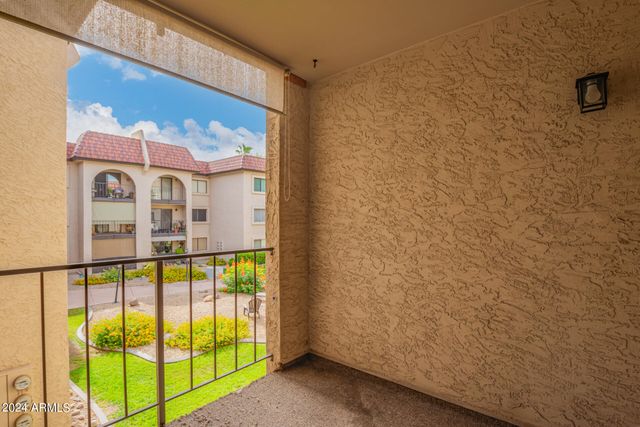 3033 E DEVONSHIRE Avenue 2036, Phoenix, AZ 85016