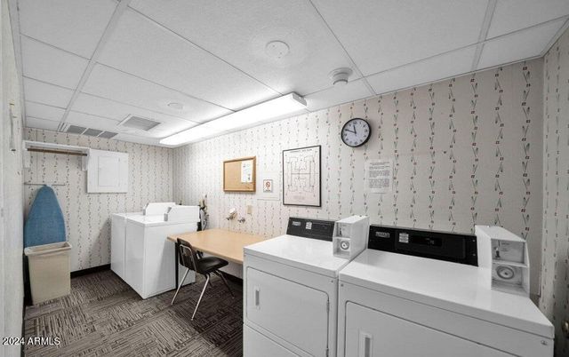 3033 E DEVONSHIRE Avenue 2036, Phoenix, AZ 85016