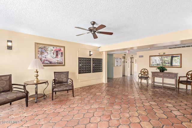 3033 E DEVONSHIRE Avenue 2036, Phoenix, AZ 85016