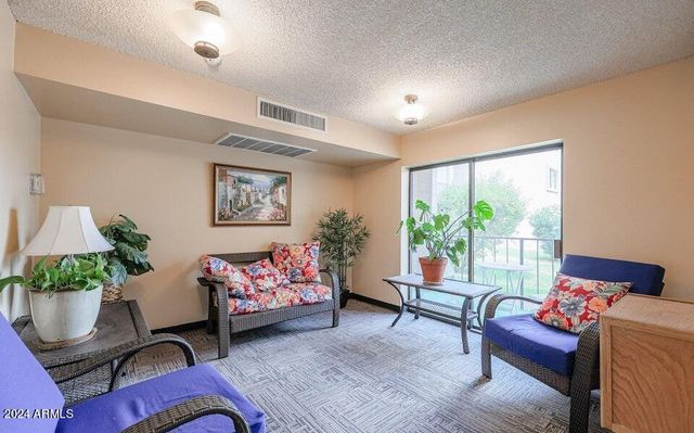 3033 E DEVONSHIRE Avenue 2036, Phoenix, AZ 85016